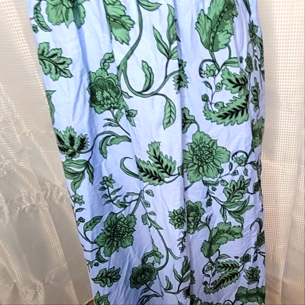 Dress - Picture 3 of 9